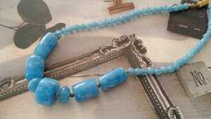 □ Светло -голубой x белая смесь бусин в стиле каменного стиля / короткое ожерелье □