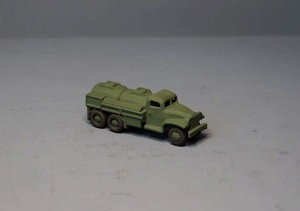 1/144 完成品 WWII USA CCKW Fuel Tanker green (J0644)