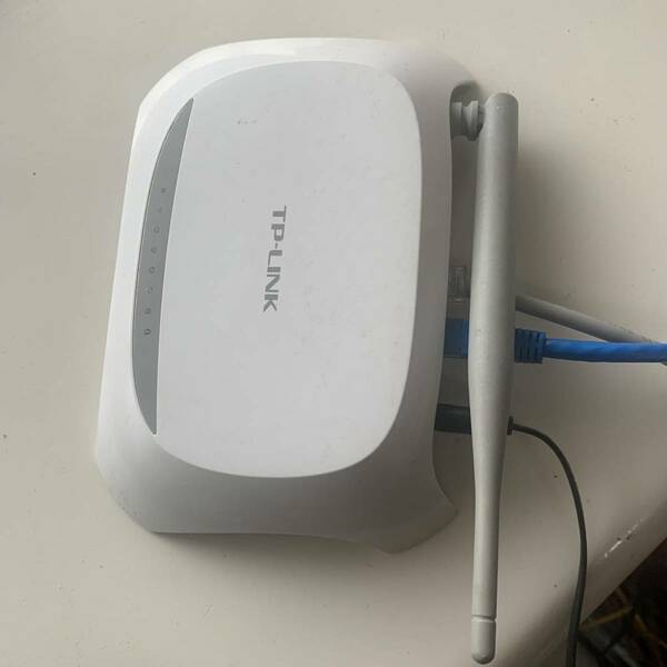 TP-Link TL-WR740N router 無線LAN wifi