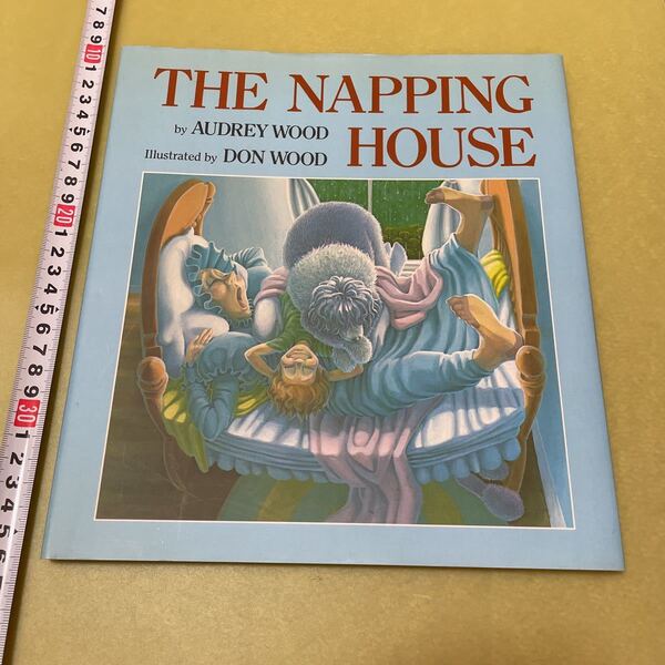 ◎英語絵本　The Napping House