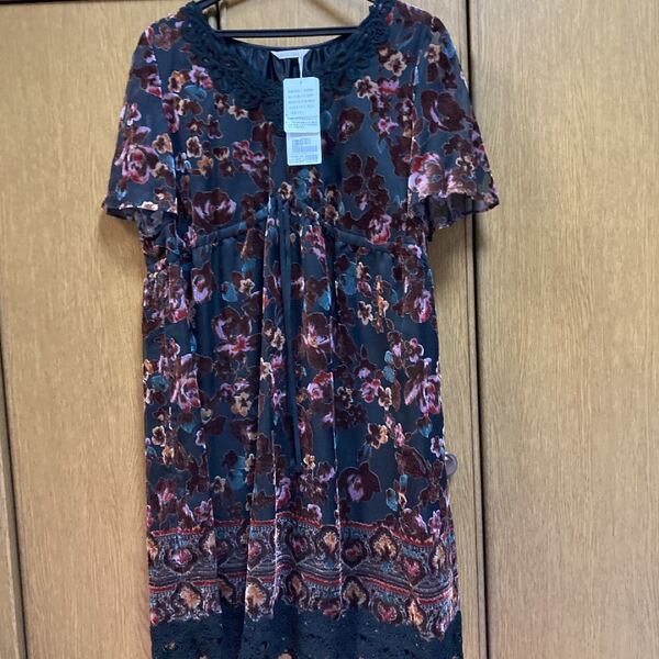 新品 ローズティアラ ワンピース 42