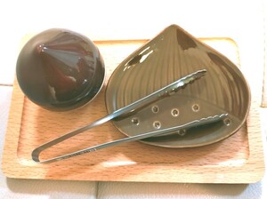 栗の小鉢(薬味入れ)・栗の皿・ミニトング・カフェトレー