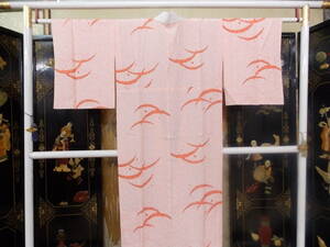 きもの今昔２８９７　正絹精華織長襦袢　袖無双身頃単衣バチ衿仕立て　茄、富士山などの小さな鮫背景に露芝柄