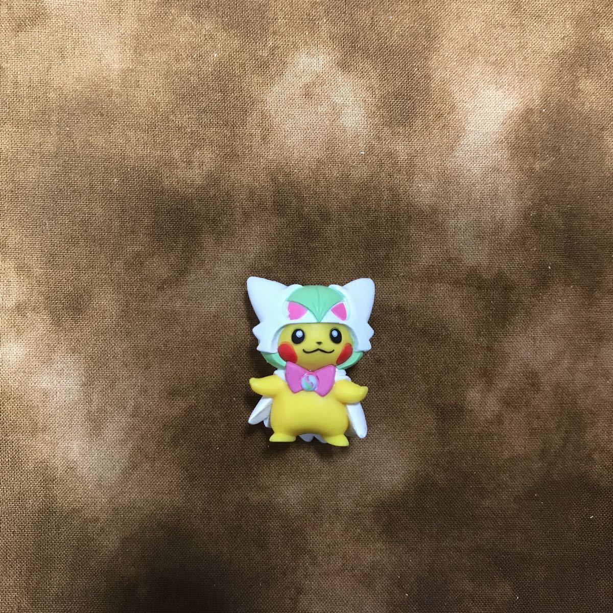 日本限定モデル ポケモン フィギュアコレクション 色違い リペイント メガクチート メガポンチョを着たピカチュウ その他 Www Petromindo Com
