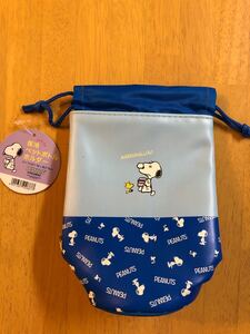 即決・送料込み/新品 ペットボトルホルダー 水筒 カバー 保温 保冷 キャラクター PEANUTS