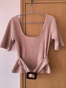 リブニット トップス ZARA セクシー Tシャツ カットソー ピンクベージュ