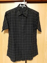 03M5718/UNIQLO/ユニクロ/S/ブラック系/半袖シャツ/チェックカラー/ポケット/メンズ/麻混60％_画像1