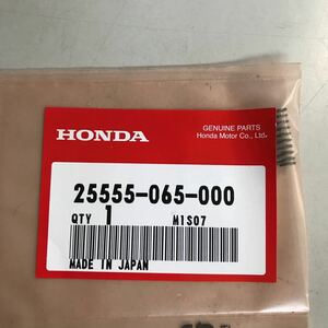 M976 HONDA クランクケーススプリング　新品　品番25555-065-000　スーパーカブ