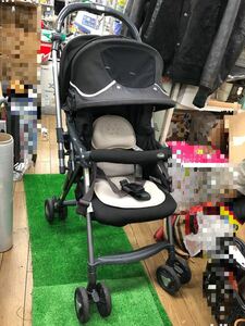 ○C7167 Combi 超軽量コンパクト　リッコW EG RICCO W KV-650Luxe A型ベビーカー○