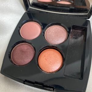 CHANEL レキャトルオンブル