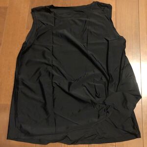【ヨガウェア☆タンクトップ】シンプル右下絞りデザイン☆露出度少なめタイプ☆ゆったり収縮☆(Lサイズ)