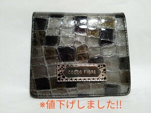 コッコフィオーレ 　2つ折り財布