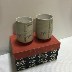 【中古 送料込】陶器 湯呑茶碗 清水焼 ×2客 口径(約)5×高さ(約)8cm 元箱入り◆D5336