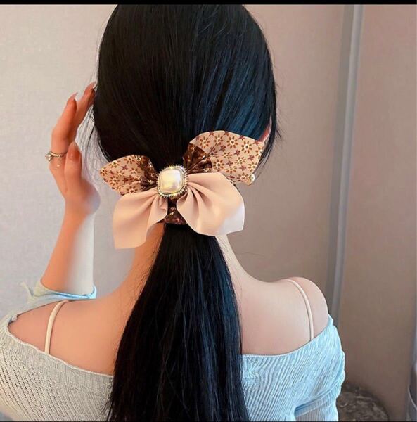 美品ヘアゴム、リボンヘアゴム、シュシュ、ヘアアクセサリー 可愛いリボン パール