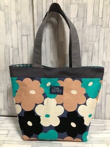 大きめサイズ 肩掛け 花柄 トートバッグ ハンドメイド
