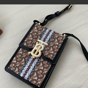 BURBERRYiPhoneケースバック最終価格