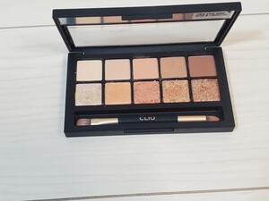クリオ アイシャドウパレット