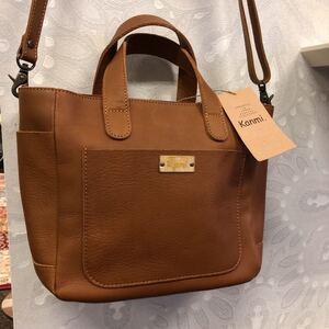 タグつき新品 Kanmi 本革バッグ キャメル色