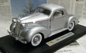 * rare out of print *Signature Models*1/18*1936 Pontiac Deluxe 6 silver ≠ Franklin Mint 