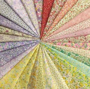 生地 カットクロス はぎれ 花柄 小花柄のみ10cm×10cm 60枚 (同柄2枚×30枚) 新品 日本製
