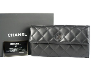 【新品同様・未使用】CHANEL シャネル ラムスキン マトラッセ ココマーク 二つ折り長財布 ブランドウォレット【KO16】