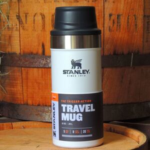 スタンレーSTANLEYクラシック真空ワンハンドマグ0.35Lホワイト 正規品 アウトドア キャンプ 真空断熱ボトル 水筒