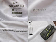 新品タグ付 THE NIKE TEE ナイキ スウォッシュ メンズロゴTシャツ TEE ATHLETE - Print T-shirt - white/university red_画像8