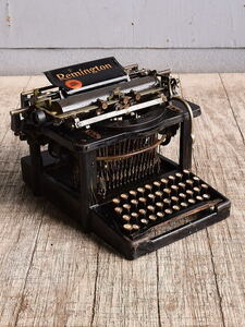  England antique typewriter display 10423