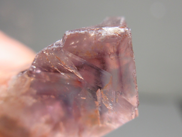 特選 虹入り ファントム水晶ポイント(幻影水晶) 激レア|PayPayフリマ
