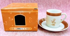 稀少! ディズニーシリーズ「ミッキーと仲間たち ドナルドダッグ」ティーカップ コレクション 食器 DISNEY キャラ グッズ 小物 ティーセット