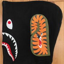 ★青山限定★ シャーク パーカー Sサイズ shark full zip hoodie a bathing ape bape camo エイプ ベイプ アベイシングエイプ 迷彩 fa8_画像4