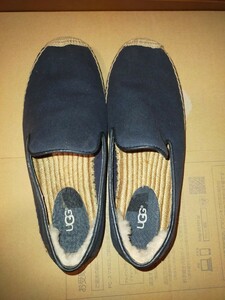 UGG スリッポン フラットシューズ