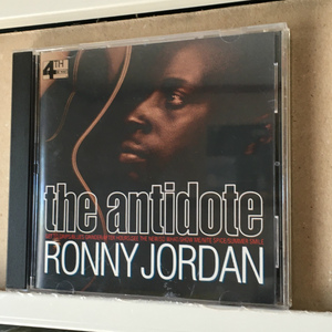 RONNY JORDAN「the antidote」 ＊Miles「So What」のカヴァーを含む、1992年リリースのデビュー作。Acid Jazzファンにはマストな1枚