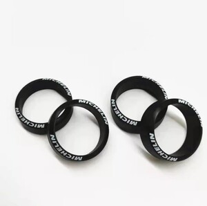ミニッツAWD用大径タイヤ4本セット(22mm)