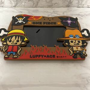 美品　ワンピース　ONE PIECE ルフィ　エース　写真立て　フォトスタンド　フォトフレーム　RED ウタ　ニカ　シャンクス