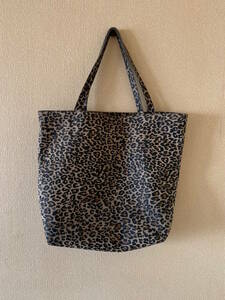 sisi in posib Lupo sibilitiImpossible Possibility Leopard leather tote bag 