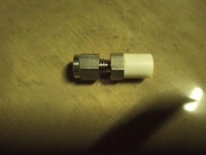 mi継手（外径3mmSUSチューブ用二重リング継手）3xPT1/4オスねじ　SUS316　 未使用品