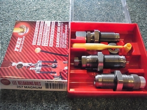 LEE RELOADING DIES .357 MAGNUM(can load 357 MAG)