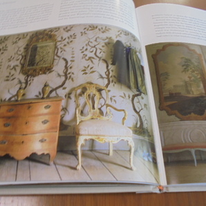 洋書スウェーデンの部屋 The Swedish Room 伝統的装飾 ペイントされた家具 壁 エレガントで権威のある装飾ですの画像3