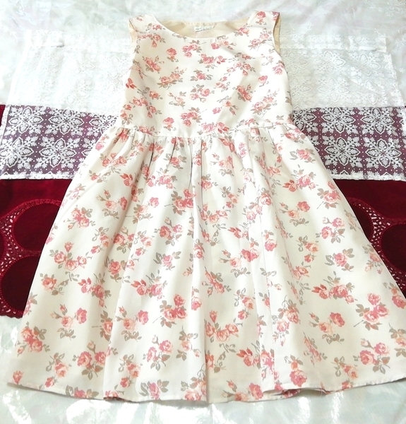 白ピンク花柄ノースリーブ ネグリジェ ナイトウェア ミニワンピース White pink floral sleeveless negligee nightwear mini dress