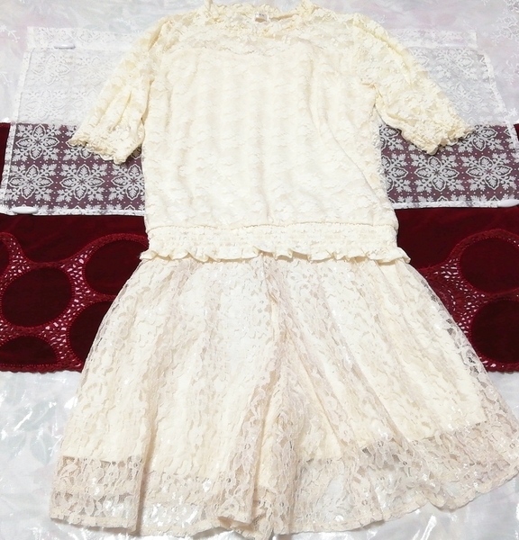 Floral white lace tunic negligee nightgown lace shorts 2P, fashion, ladies' fashion, nightwear, pajamas