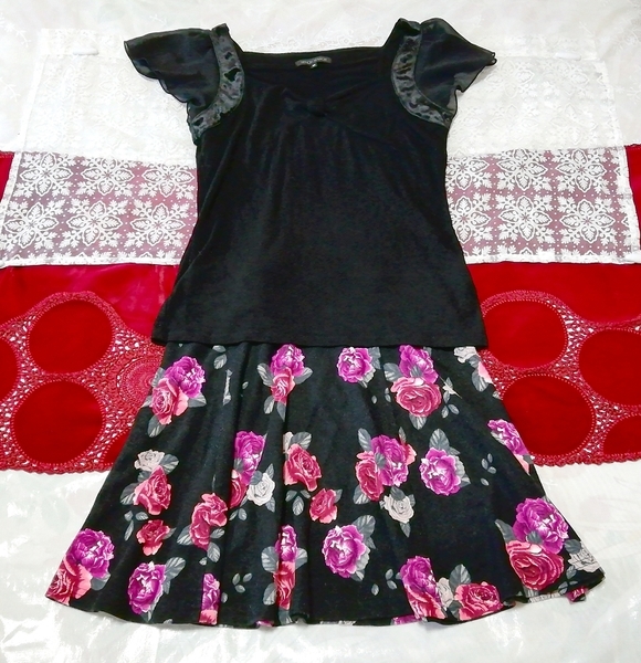 黒カットソーチュニック ネグリジェ 黒薔薇花柄ミニスカート 2P Black tunic negligee black rose floral pattern mini skirt, ファッション, レディースファッション, ナイトウエア、パジャマ