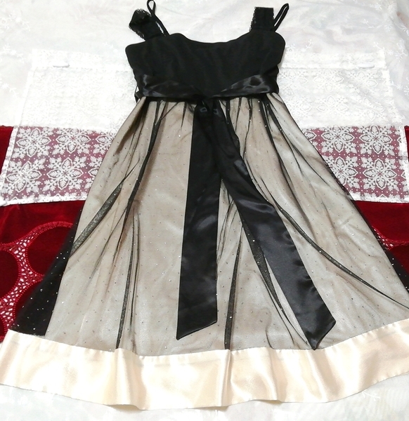 黒レースフローラルホワイトサテン ネグリジェ ノースリーブワンピースドレス Black lace floral white satin negligee sleeveless dress, ファッション, レディースファッション, ナイトウエア、パジャマ