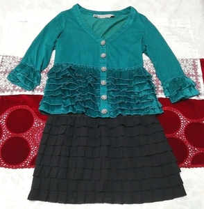 Зеленая туника с оборками и длинными рукавами неглиже черная юбка, мода и женская мода и ночное белье, пижамы