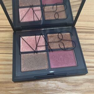 NARS クワッドアイシャドウ 3972