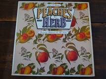 LP　PEACHES & HERB / LOVE IS STRANGE_画像1