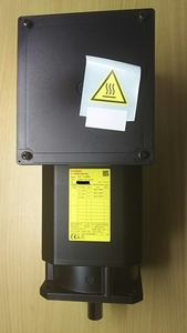 T31 FANUC A06B-1402-B100 スピンドルモーター 新品保管品