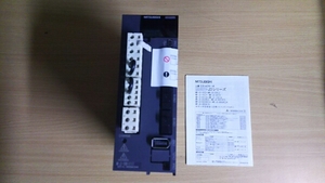 T86 MITSUBISHI MR-J3-100B-LF117 サーボアンプ未使用保管品