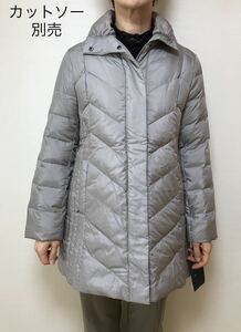 [ new goods ] super-discount * stock disposal M size lady's silk down coat Mrs. silk down coat woman down coat light gray color 