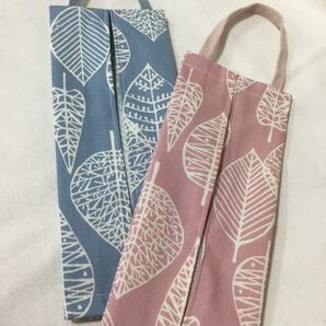 ☆ハンドメイド マスクストッカー 予備マスクポーチ 2個セット くすみピンク くすみブルー リーフ柄 手作り☆